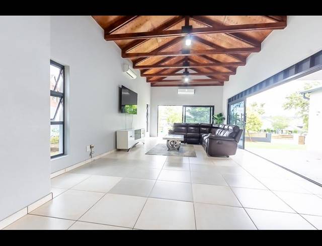 4 BEDROOM HOUSE FOR SALE IN COPPERLEAF ESTATE